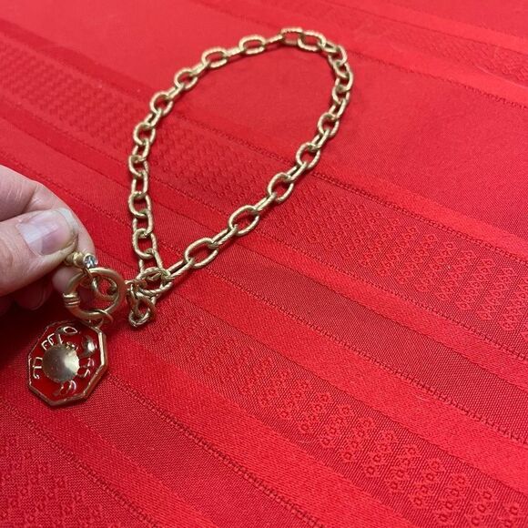 Fornash Crab Necklace  - Picture 4 of 6